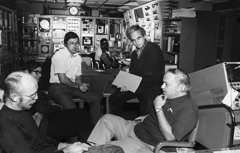 Group of physicists in SPEAR control center, 1974