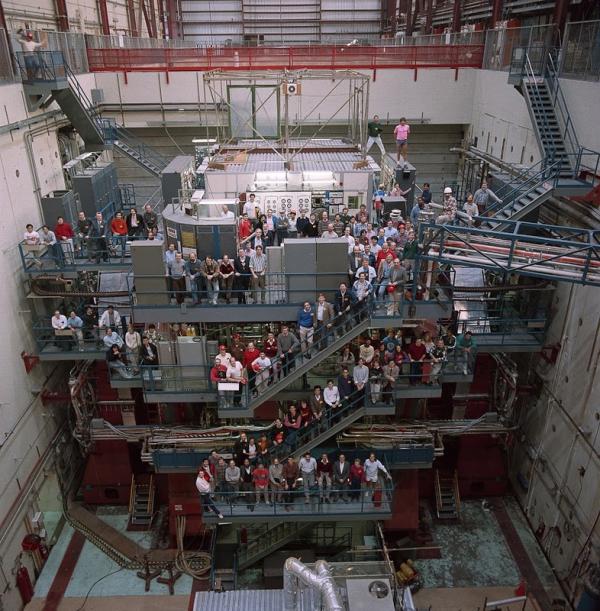 SLD collaborators on the detector, 1990